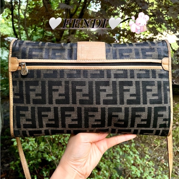 🧚Auth💖RARE💖 FENDI Zucca Zucchino Envelope Pochette Shoulder Clutch/Crossbody✨ - Picture 6 of 14
